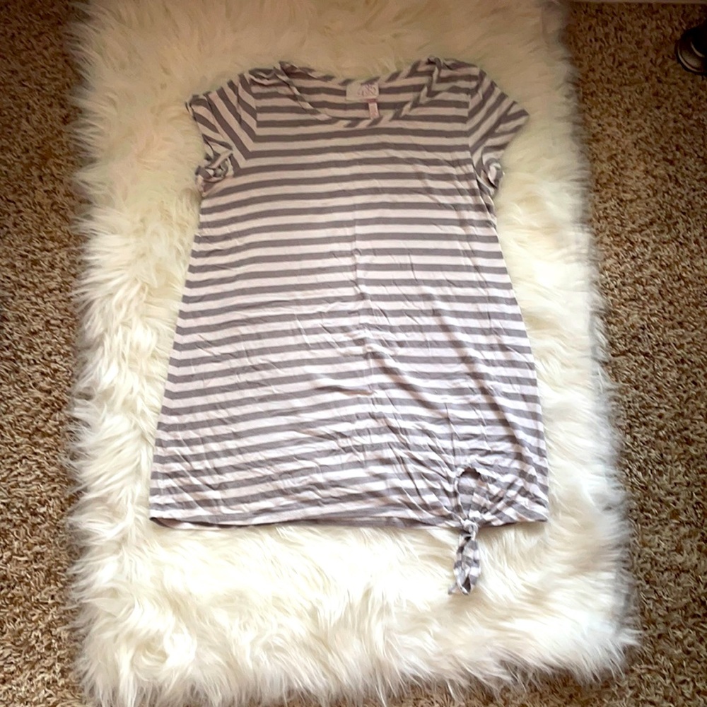 striped T-shirt with tie on bottom